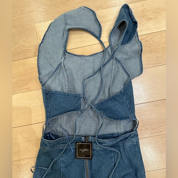 NWT so chic denim jumpsuit, backless w. Crossed back. Make an offer!! - Picture 4 of 5
